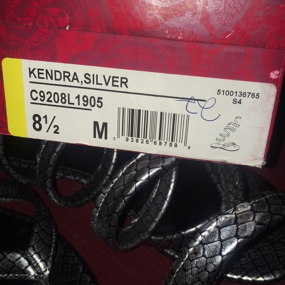 Fancy sandals - Picture 6 of 6